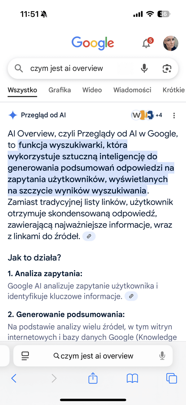 Przykład wyniku wyszukiwania w Google AI Overviews na Iphonie