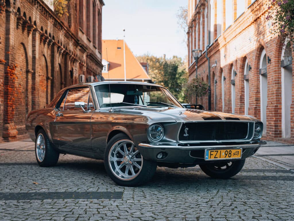 Auto zabytkowe: definicja, rejestracja i korzyści Auto zabytkowe - zabytkowy Ford Mustang GT 1967 - blog technologiczny codelabel