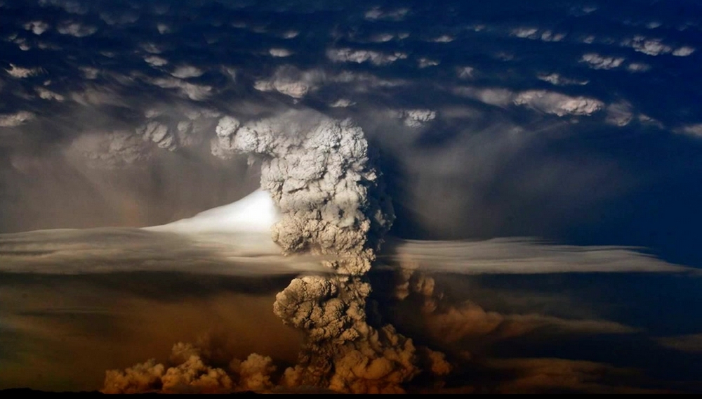Erupcja kompleksu wulkanicznego Puyehue-Cordón Caulle (Chile, 2011)