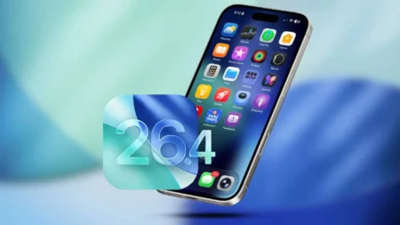 iOS 26.4 beta 2 już dostępne. Co zmienia nowa aktualizacja Apple przed marcową premierą? Phone z ekranem iOS 26.4 – aktualizacja systemu Apple w wersji beta 2