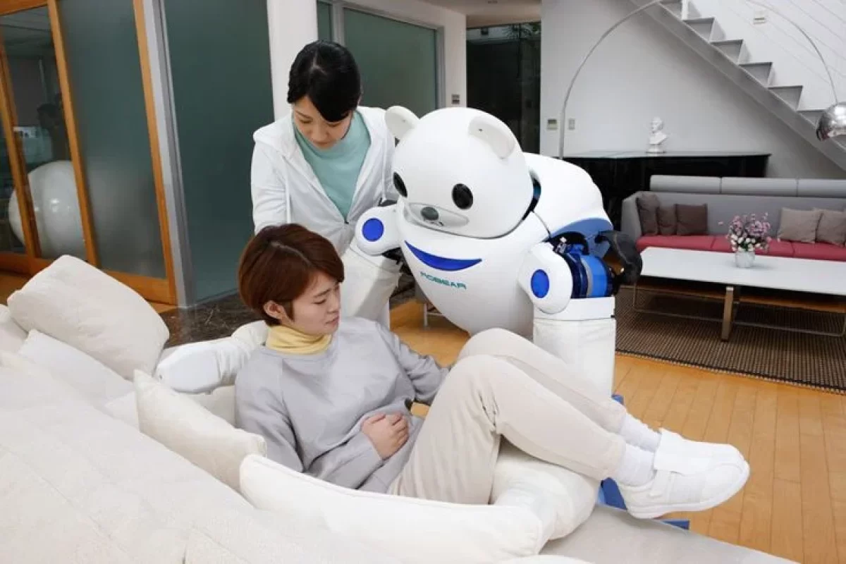 Robear – japoński robot opiekuńczy dla seniorów pomagający w bezpiecznym podnoszeniu pacjenta z łóżka