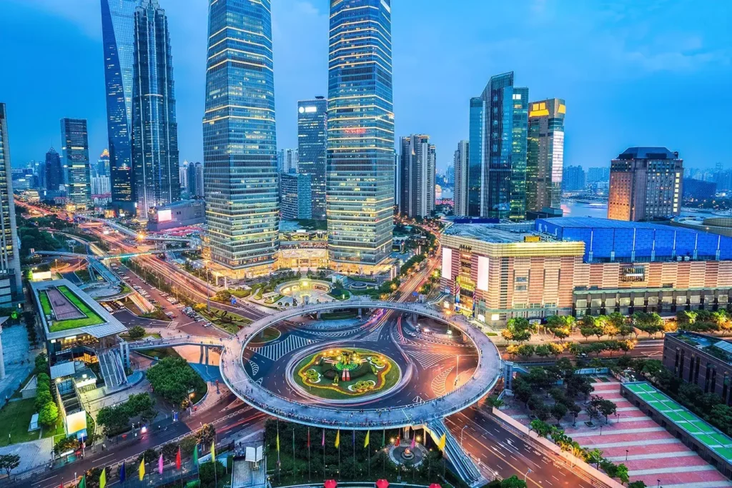 Shenzhen, Hangzhou, Szanghaj – technologiczne miasta Chin. Które wygrywa przyszłość? Shenzhen, Hangzhou, Szanghaj – technologiczne miasta Chin