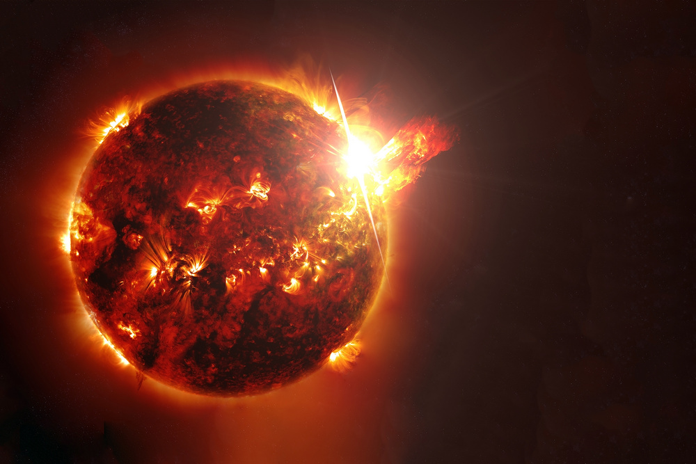 Słońce podczas silnego rozbłysku słonecznego – obraz z obserwacji NASA ukazujący aktywność magnetyczną gwiazdy