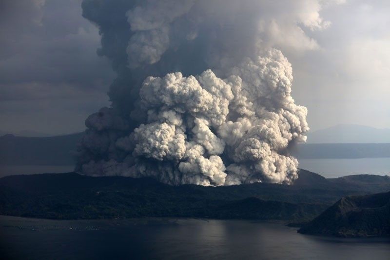 Taal (2020) – erupcje wulkaniczne