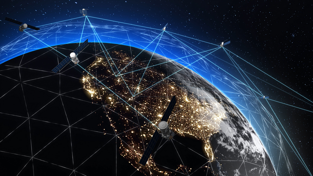 Internet – globalna sieć komunikacji satelitarnej i połączeń między kontynentami