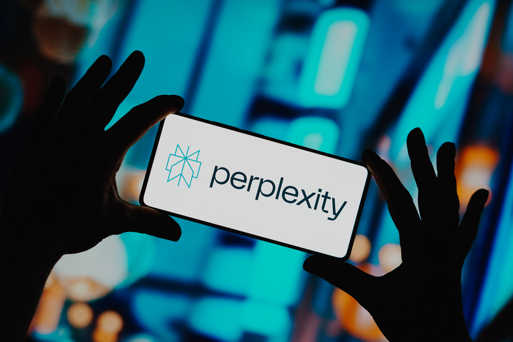 Perplexity AI – wyszukiwarka AI analizująca internet i generująca odpowiedzi z wielu źródeł