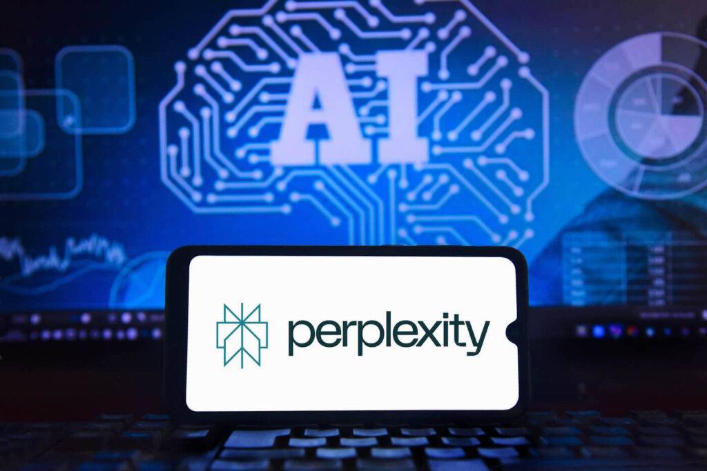 Perplexity AI – wyszukiwarka oparta na sztucznej inteligencji generująca odpowiedzi zamiast listy linków