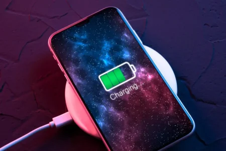 Jak ładować telefon, żeby bateria trzymała dłużej? Praktyczny poradnik na 2026 rok Jak ładować telefon żeby bateria trzymała dłużej