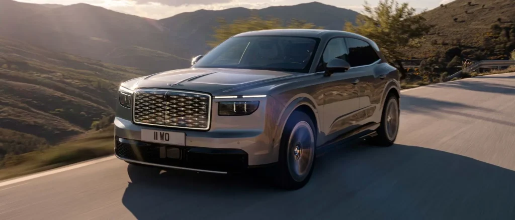 Pierwszy elektryczny Bentley oficjalnie. Torcal za 173 tys. funtów ma brzmieć jak V8 Bentley Torcal – pierwszy elektryczny SUV marki Bentley. Źródło: Bentley Motors / materiały producenta.