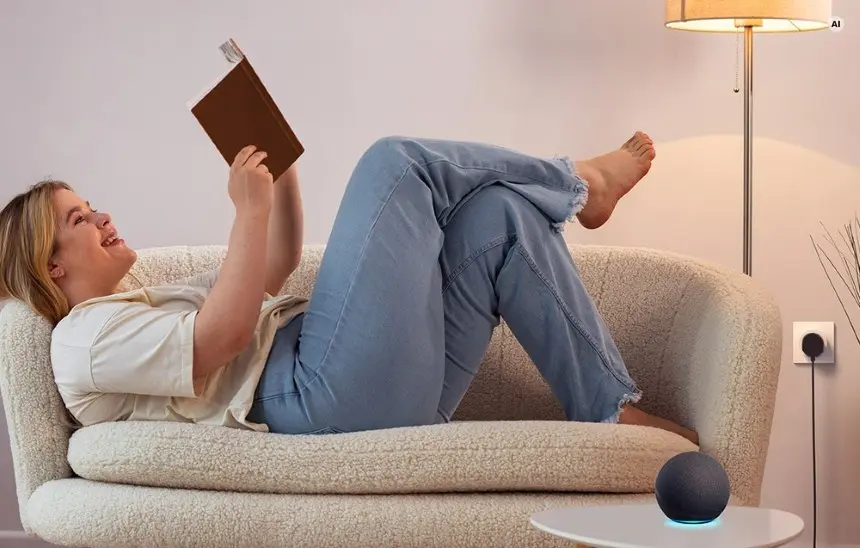 Inteligentne gniazdko SONOFF w salonie jako element systemu smart home