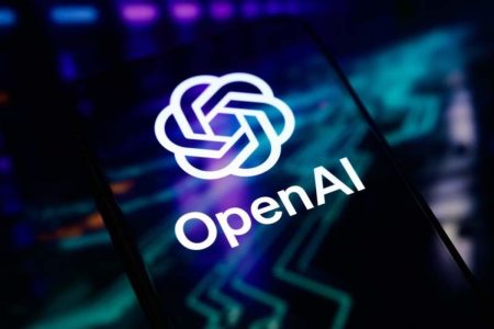 OpenAI na ekranie smartfona. Adobe Stock
