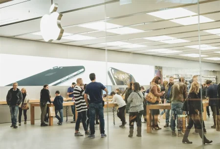 Pierwszy składany iPhone w drodze – Apple